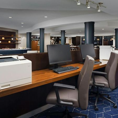 Courtyard By Marriott Potomac Mills Woodbridge Hotel Exterior foto