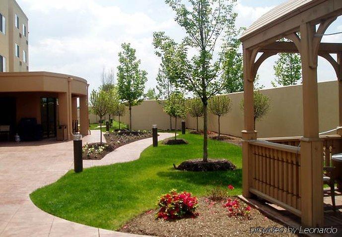 Courtyard By Marriott Potomac Mills Woodbridge Hotel Instalações foto